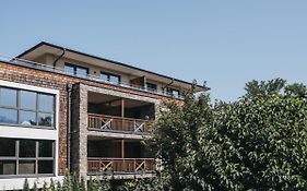 Villagepark Suites