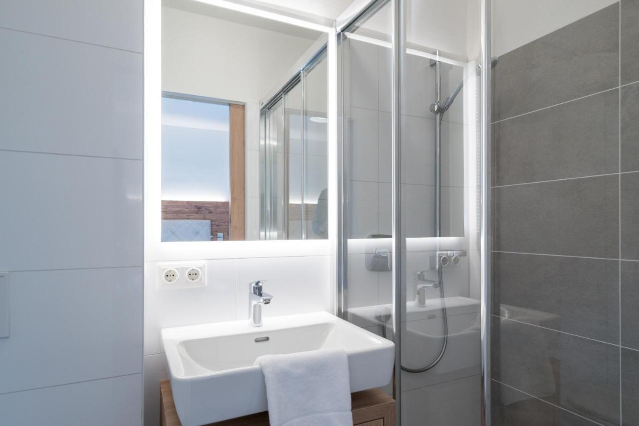 Village Park Suites By Vaya Inklusive Zell Am See Kaprun Sommer Karte Exterior foto
